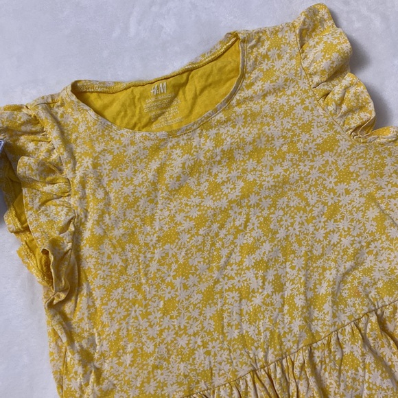 Two beautiful dresses - Picture 5 of 7